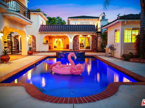 10655 Camarillo Street, Toluca Lake CA 91602