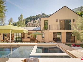 3640 Mandeville Canyon Road