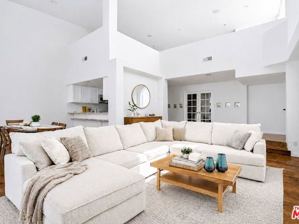12011 Goshen Avenue 305, Los Angeles CA 90049