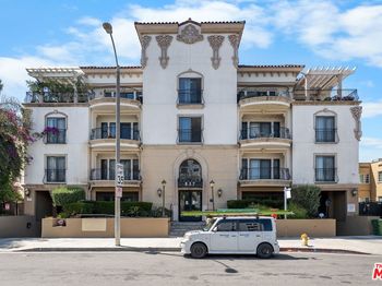 837 Crenshaw Boulevard