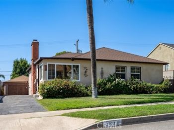 2903 N Lincoln