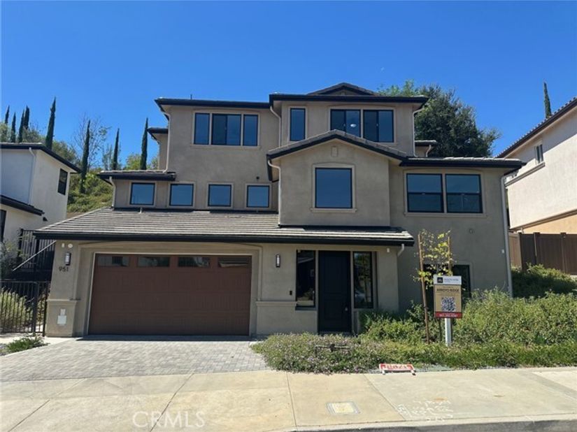 951 N Avenue 66, Los Angeles CA 90042