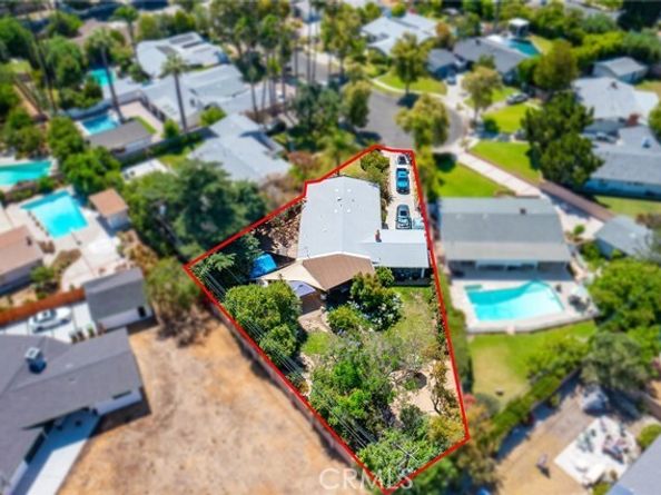 17531 Romar Street, Northridge (los Angeles) CA 91325