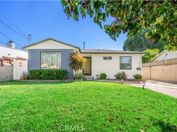 6714 Amigo, Reseda (los Angeles) CA 91335
