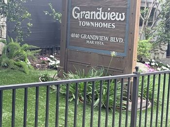 4040 Grand View