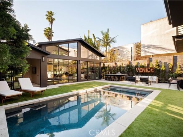 354 5th, Venice (los Angeles) CA 90291