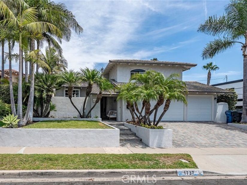 1737 Catalina, Seal Beach CA 90740