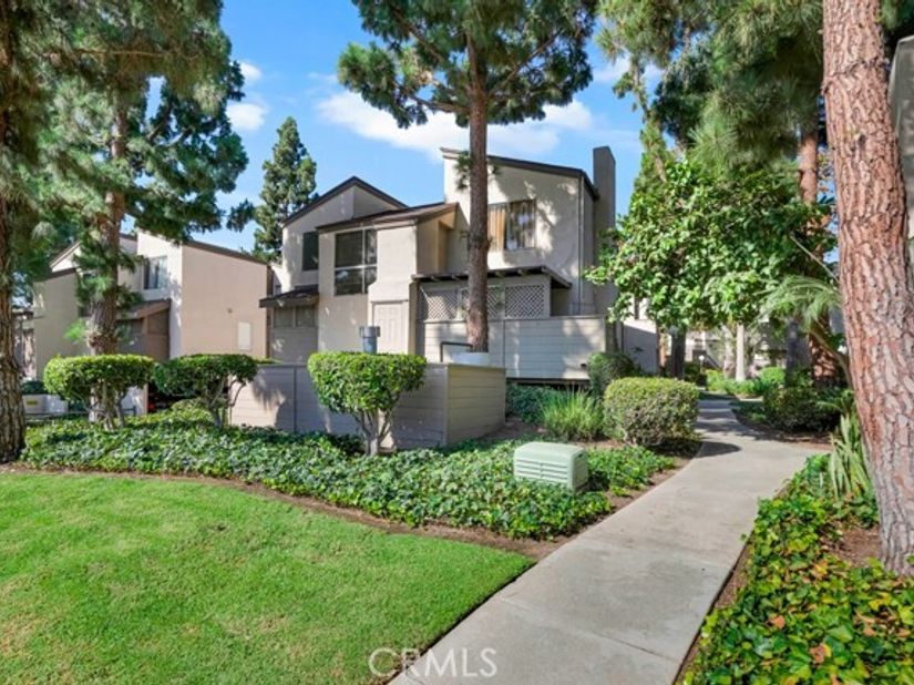 1270 Cabrillo Park, Santa Ana CA 92701