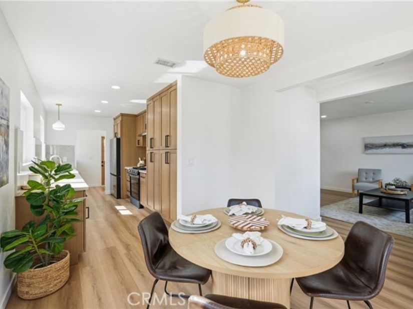6926 E Peabody, Long Beach CA 90808