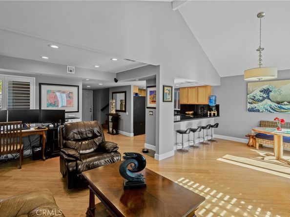 706 Oceanhill, Huntington Beach CA 92648