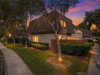 407 N Park Vista