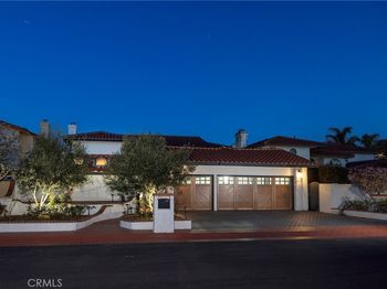16572 Grimaud