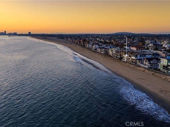 10 66th Place, Long Beach CA 90803