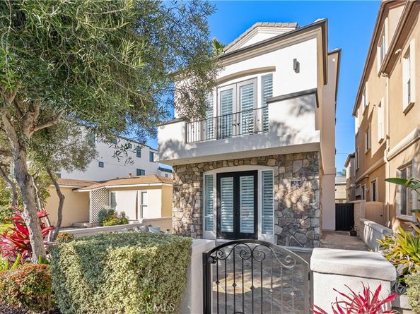 613 12th, Huntington Beach CA 92648