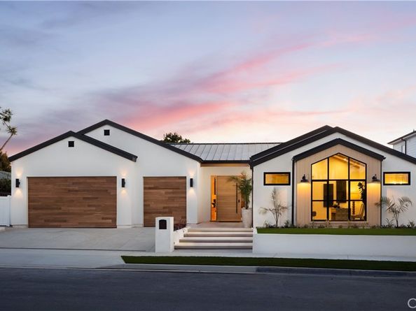 1453 Galaxy Dr, Newport Beach CA 92660