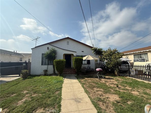 1057 N Neptune, Wilmington CA 90744