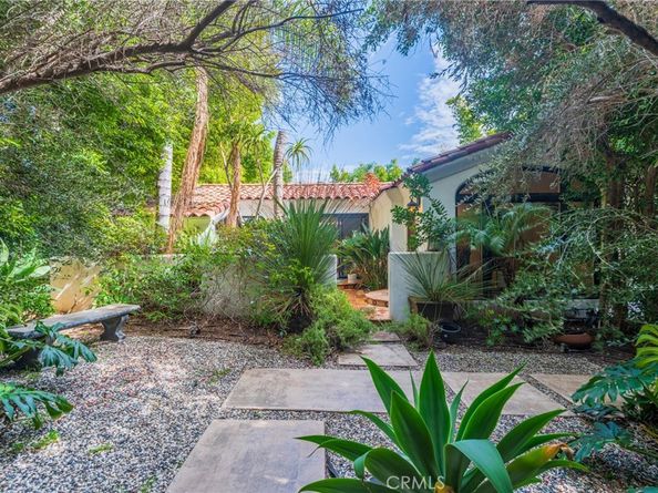 1240 N Olive Drive, West Hollywood CA 90069