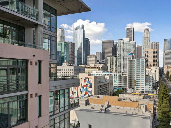 1111 S Grand Avenue 1111, Los Angeles CA 90015