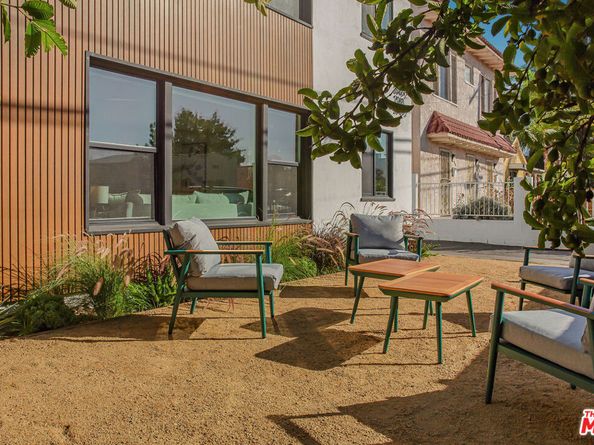 2046 1/2 S Burnside Avenue, Los Angeles CA 90016