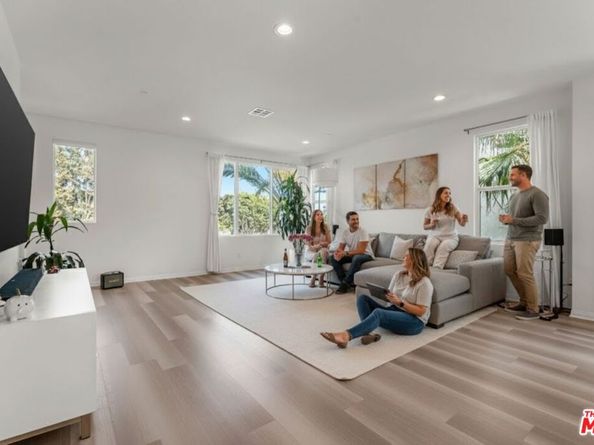 157 Steely, Irvine CA 92614