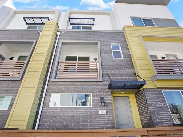 370 Gateway Dr, El Cajon CA 92020