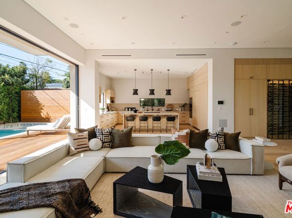 819 N Ogden Drive, Los Angeles CA 90046