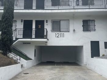 12111 S Figueroa Street