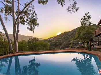 2239 Topanga Skyline Drive