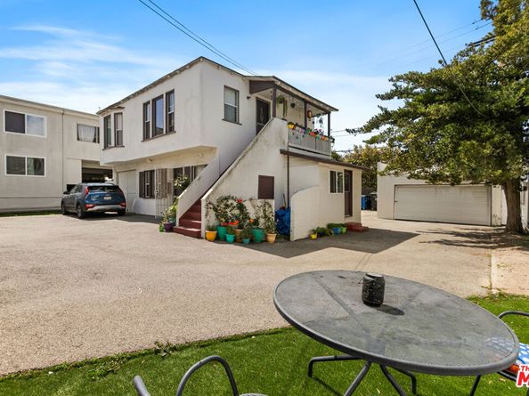 2302 32nd Street, Santa Monica CA 90405