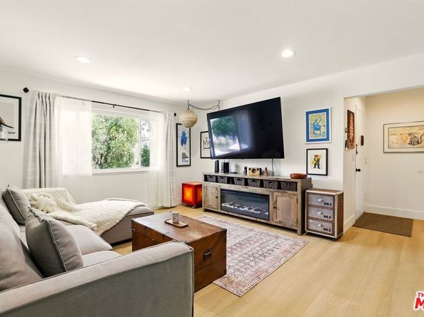 11813 Runnymede Street 36, North Hollywood CA 91605