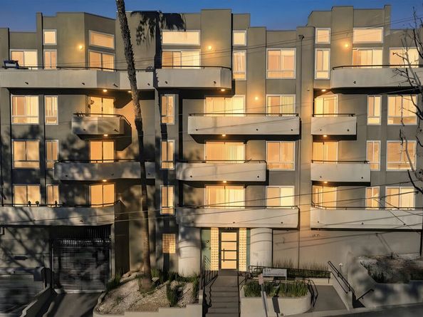 511 S Carondelet Street, Los Angeles CA 90057