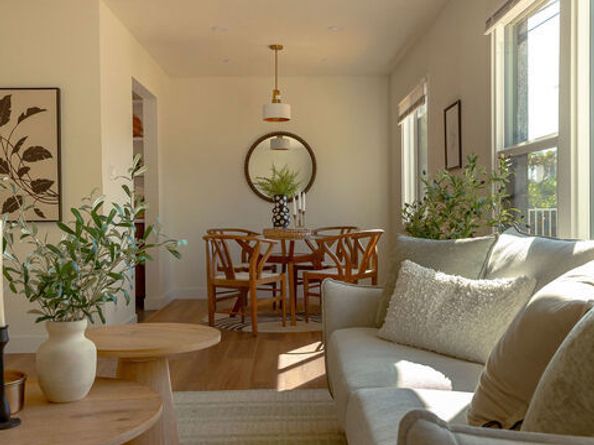 2046 S Burnside Avenue, Los Angeles CA 90016