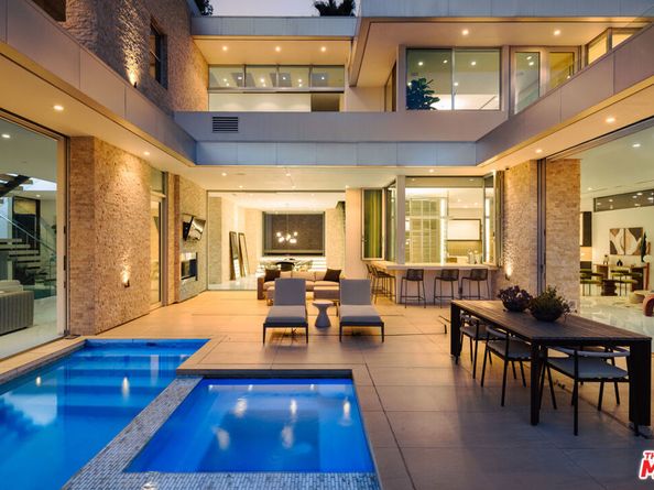 9311 Readcrest Drive, Beverly Hills CA 90210