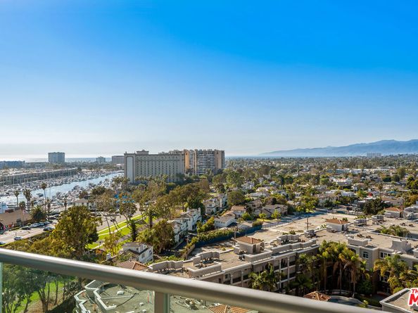 13700 Marina Pointe Drive 1411, Marina Del Rey CA 90292
