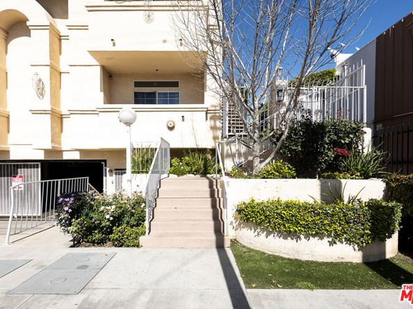 13801 Oxnard Street 206, Van Nuys CA 91401