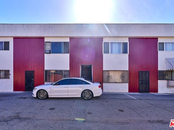 3568 S Budlong Avenue, Los Angeles CA 90007