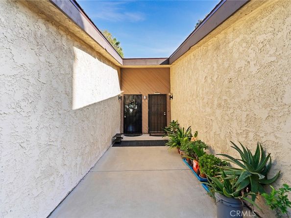1814 Garvey B, Alhambra CA 91803