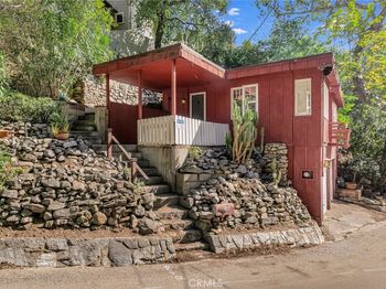 1450 Country Club Drive