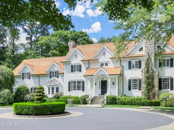 27 Locust Road