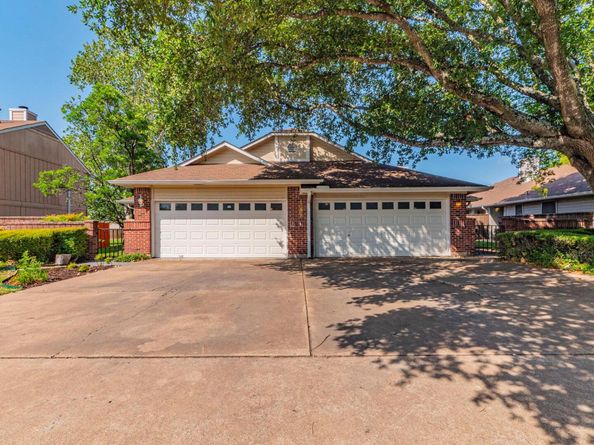 1007 Markham Ln A, Austin TX 78753