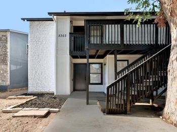 2303 Cedrick CV