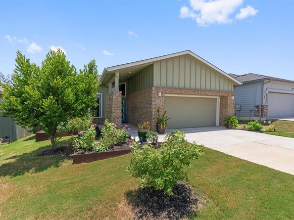 9905 Dalliance LN, Manor TX 78653