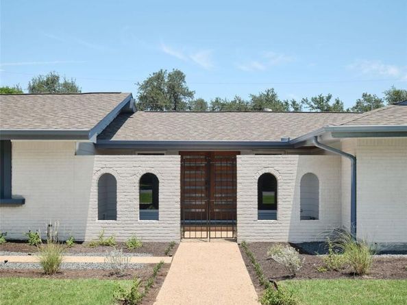 8704 Balcones Club DR, Austin TX 78750