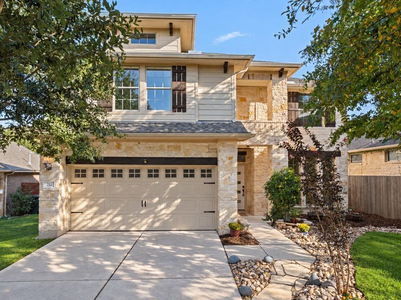 212 Great Circle CV, Austin TX 78717