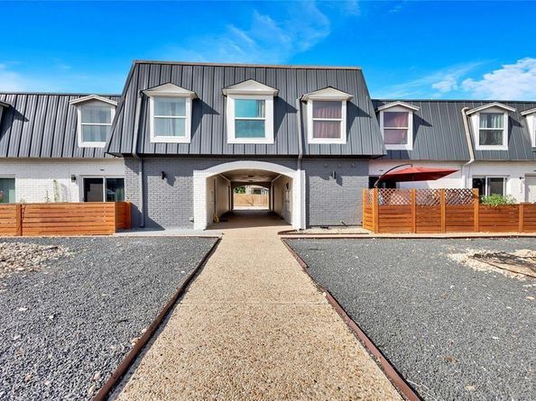 300 E Croslin ST 114, Austin TX 78752