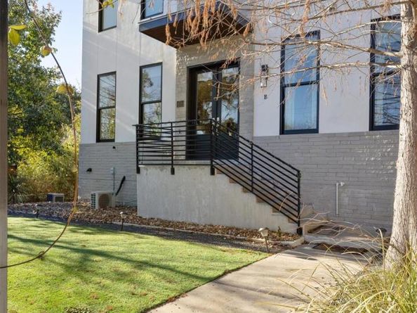 1410 Woodlawn RD B, Austin TX 78703