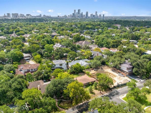 2605 Hillview Rd, Austin TX 78703