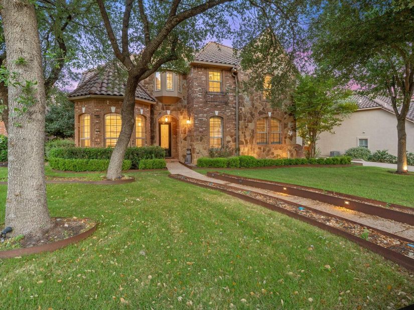 1917 Lakecliff Hills LN, Austin TX 78732