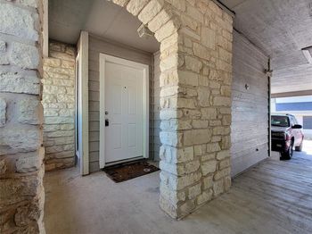 1758/1760 Horseshoe CIR