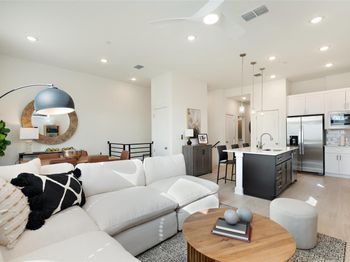 200 W 56th ST